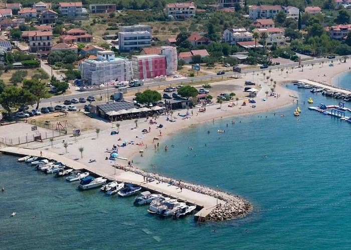Amala - With Heating Pool Near Willa Sukošan
