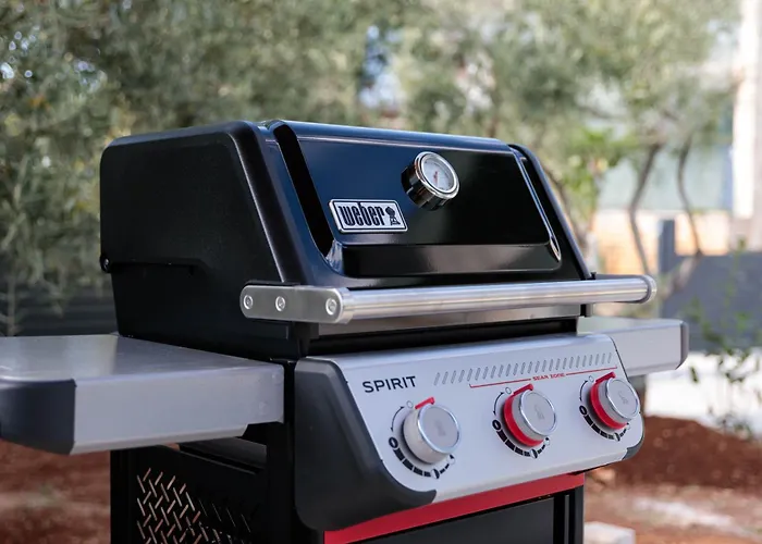 Amala - With Heating Pool Near Sukošan