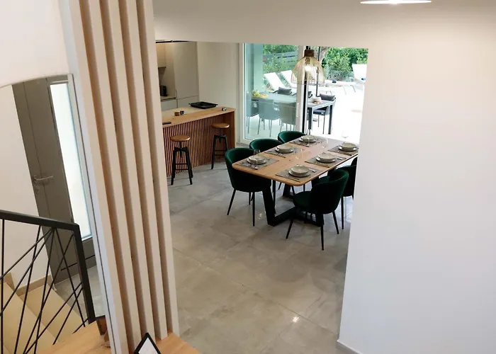 Amala - With Heating Pool Near *