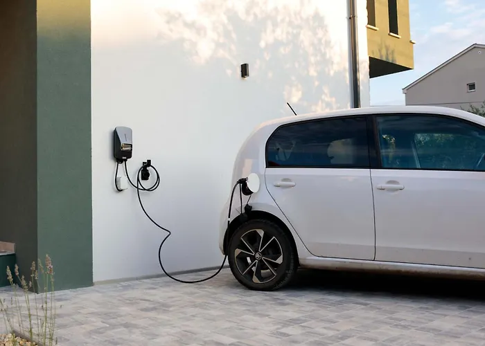 Amala - With Heating Pool Near ヴィラ Sukošan
