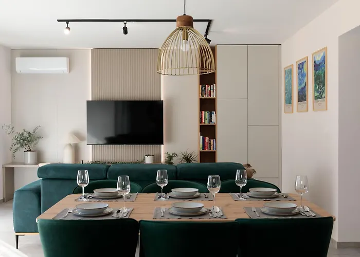 Amala - With Heating Pool Near Sukošan